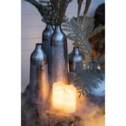 metall-vase-dione