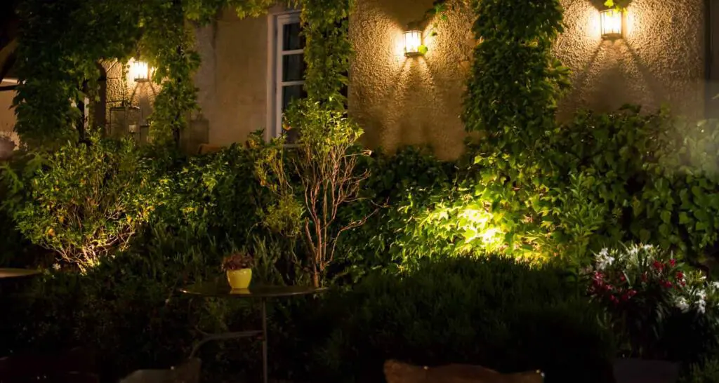 wein im garten mediterrane terrasse mediterrane fassade wein im garten mediterrane terrasse mediterrane fassade
