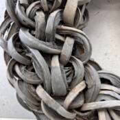 23327-2-kranz-aus-kokosscheiben-dunkelgrau-couronne.jpg