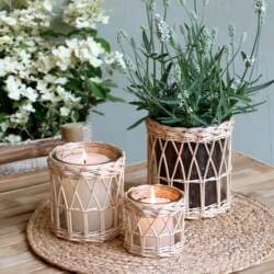 Wohnzimmer Deko mit Naturmaterialien – 15 tolle Ideen 10 23448-1-windlicht-geflochten-natur-chic-antique.jpg
