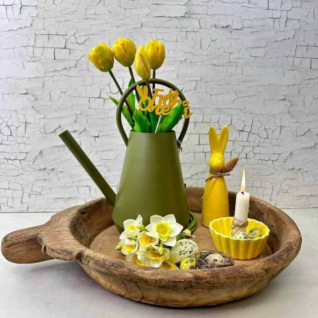 Sonnige, gelbe Osterdeko mit Blumen