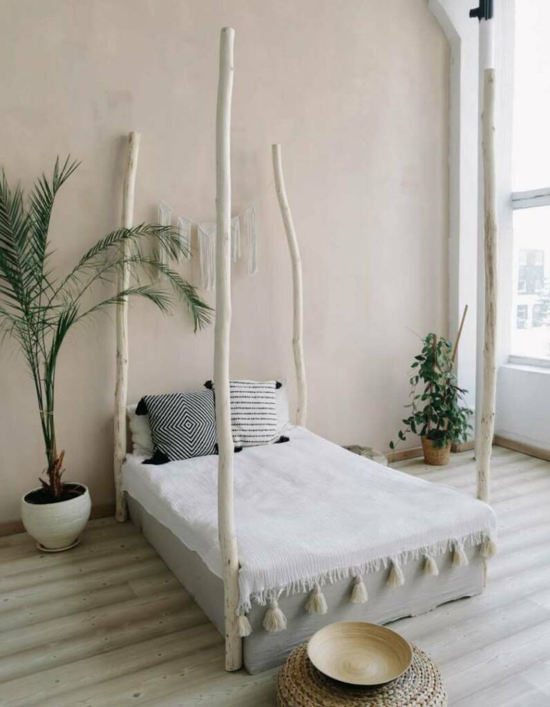 Minimalistische Schlafzimmer Deko mit Boho Style