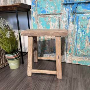 23540-1-vintage-hocker.jpg
