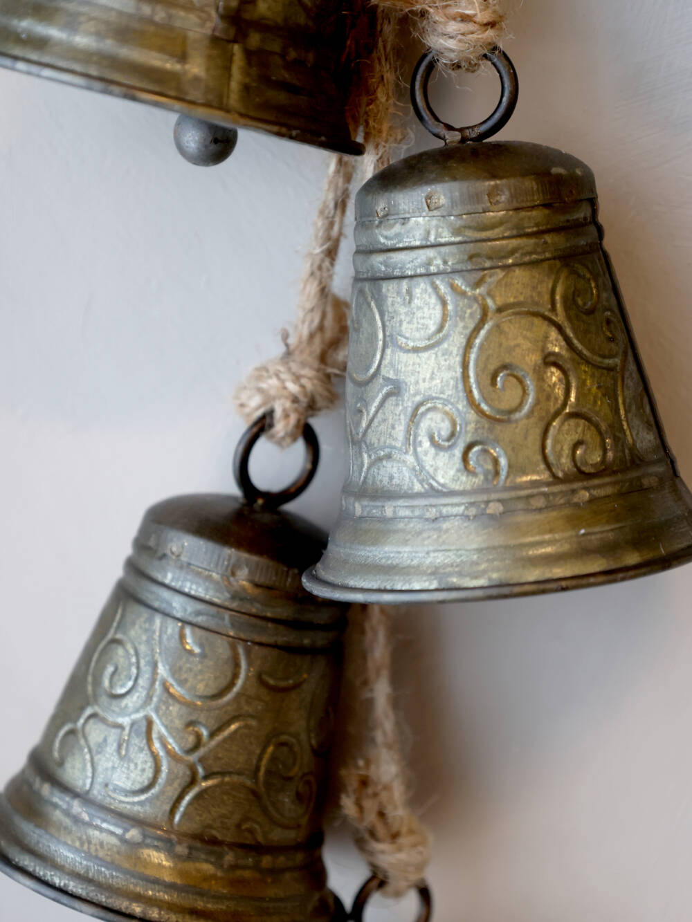23605-3-ranke-mit-5-glocken-antique-messing-chic-antique.jpg