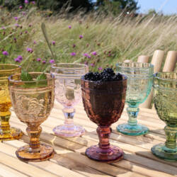 Geschenke zum Einzug – 21 tolle Ideen 94 23831-2-saint-emillion-weinglas-mit-muster-chic-antique.jpg