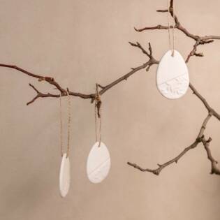23843-1-ornament-ei-home-society.jpg