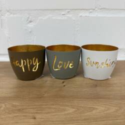 Geschenke zum Einzug – 21 tolle Ideen 44 23864-1-metall-teelichthalter-life-vosteen.jpg