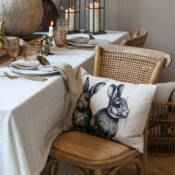 23901-2-kissenbezug-mit-2-hasen-chic-antique.jpg