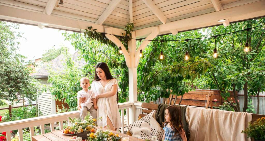 Grillecke im Garten gestalten – 8 tolle Ideen für eure Outdoorküche 3 Grillpavillon im Garten Grillplatz gestalten