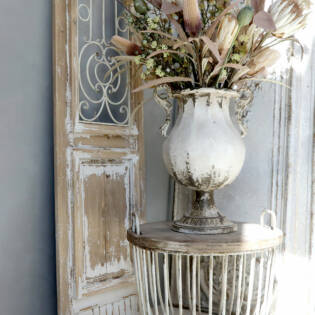 23908-2-fensterladen-mit-gitter-chic-antique.jpg