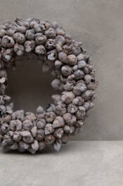 23950-2-kranz-kokosfrüchten-grauer-rauch-M-couronne.jpg